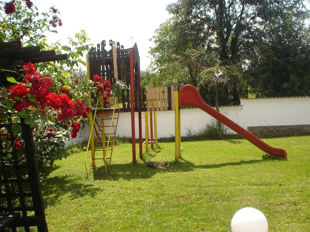 Hotel Complex Roden Kray à Vlaychovtsi Extérieur photo
