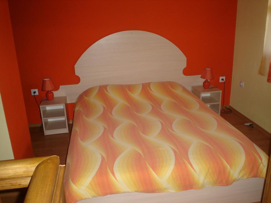 Hotel Complex Roden Kray à Vlaychovtsi Chambre photo